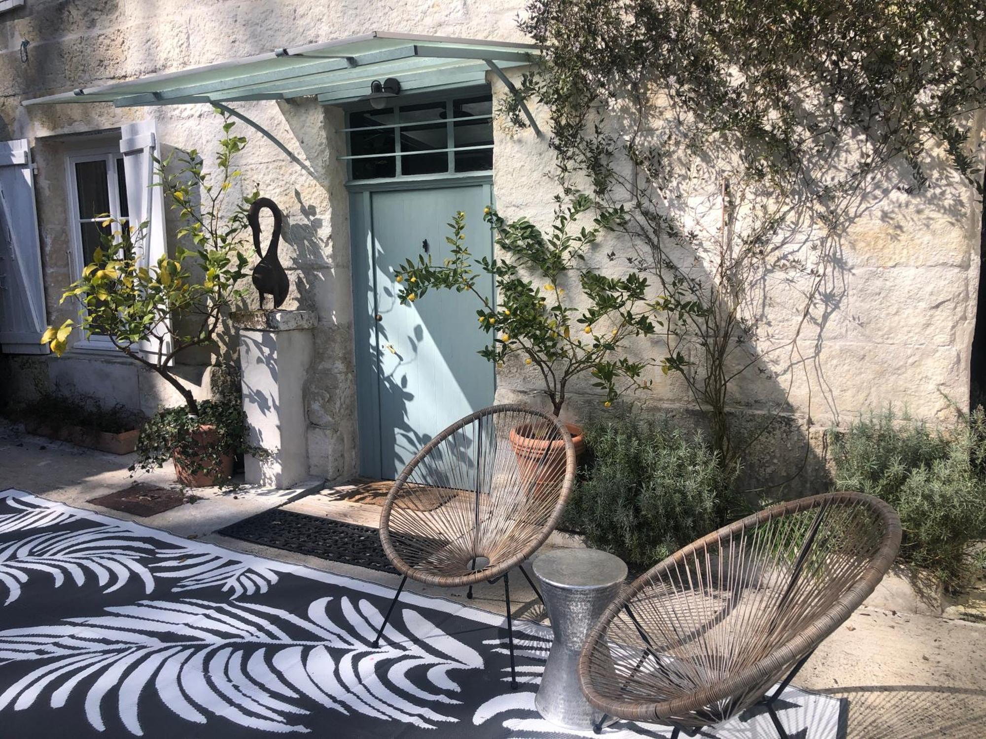 L'Heure Bleue Bed & Breakfast Saintes Ngoại thất bức ảnh